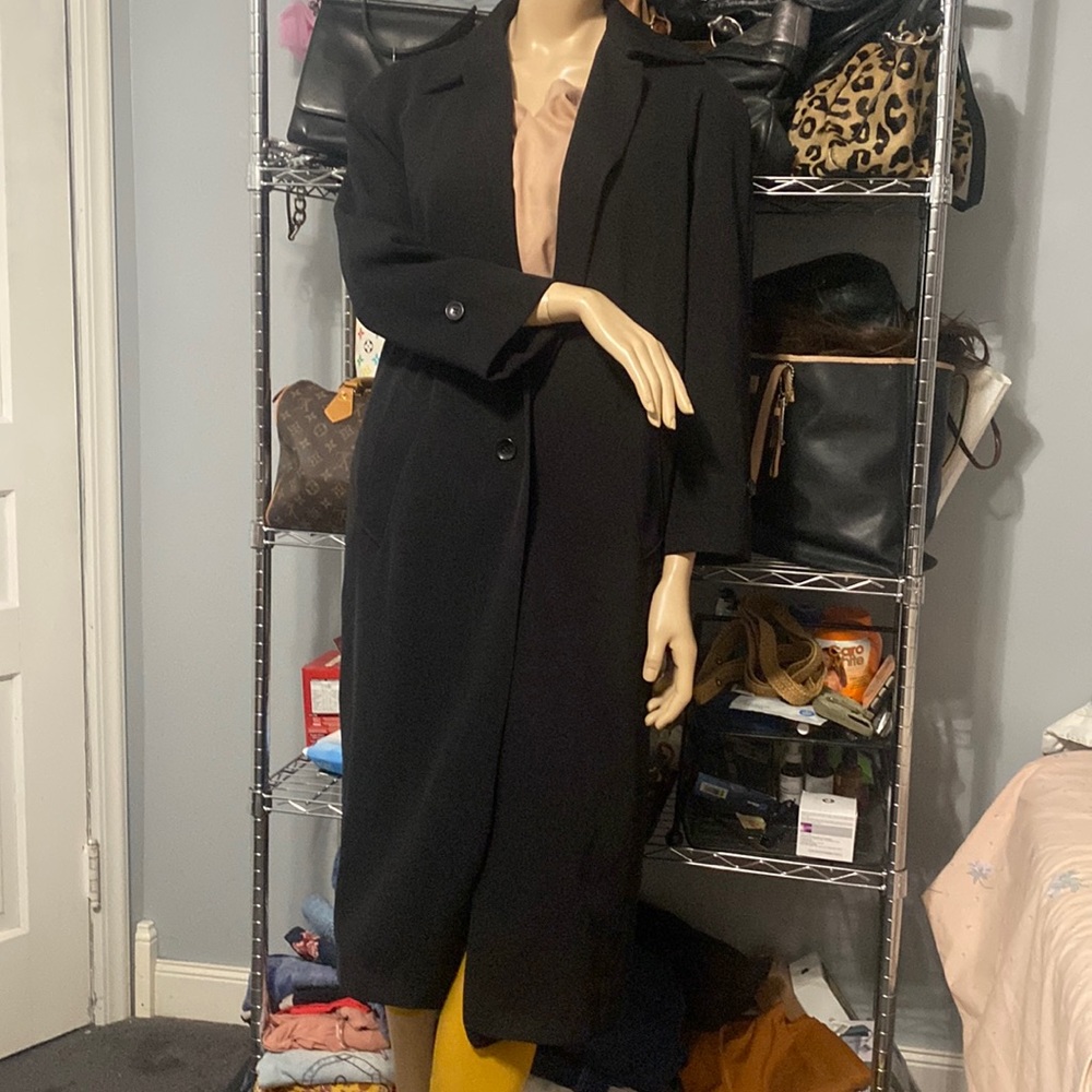 ⭐️TALBOTS Long Black Women Blazer Size 4 ⭐️